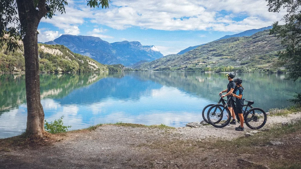 hero_slider_mtb_couple_panorama